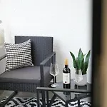 Modernes Design-apartment - Nahe - Parking - Self-check-in 아파트 로이틀링겐